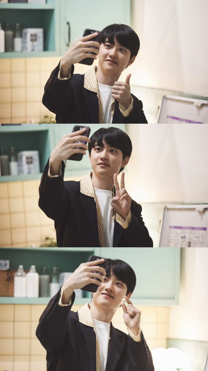 How many poses do you want for these pictures?

css and Kyungsoo: yes 😁