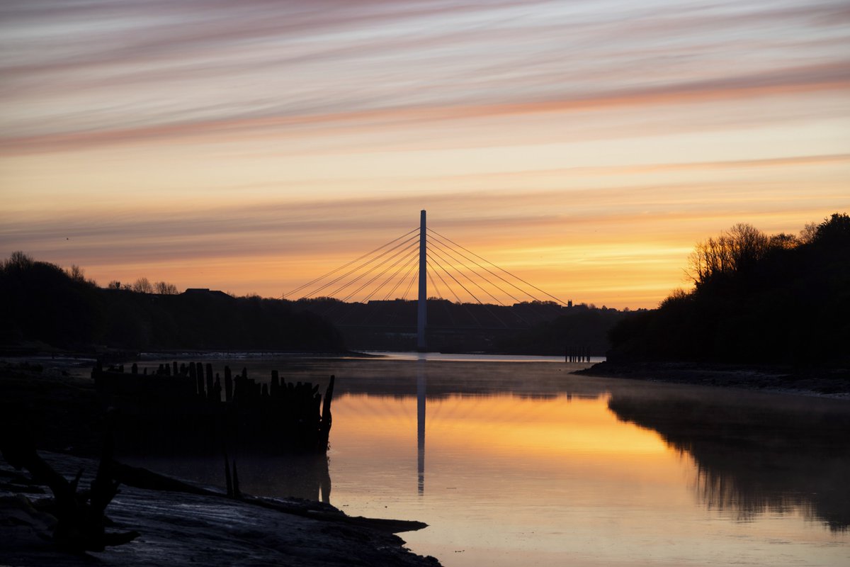 'Pre dawn skies' A flat calm River Wear before sunrise this morning. #Sunderland