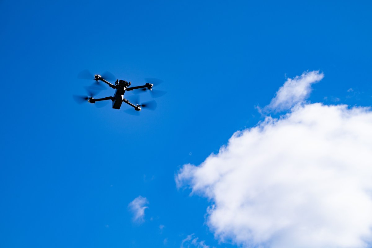 It’s a bird, it’s a plane… it’s a UAS! S&T and @NIST developed standardized #test methods to train and evaluate remote pilots. Cadets from the @USCGAcademy recently took to the skies to learn about drone operations in the #USCG using the #UAS test methods.