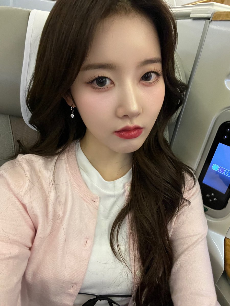 🐩💬
핑꾸시니 잘 다녀오겠습니당💕💕

#STAYC #스테이씨 #Sieun #시은