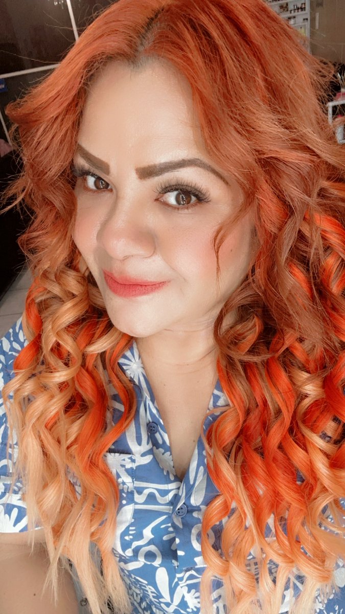 FreyaPorcayo's tweet photo. Un día sin sonreír es un día perdido 😁😁😁 sonríe aunque no lo entiendan #DiosEsBueno #BuenoEsDios https://t.co/t6VvsJSJ6D