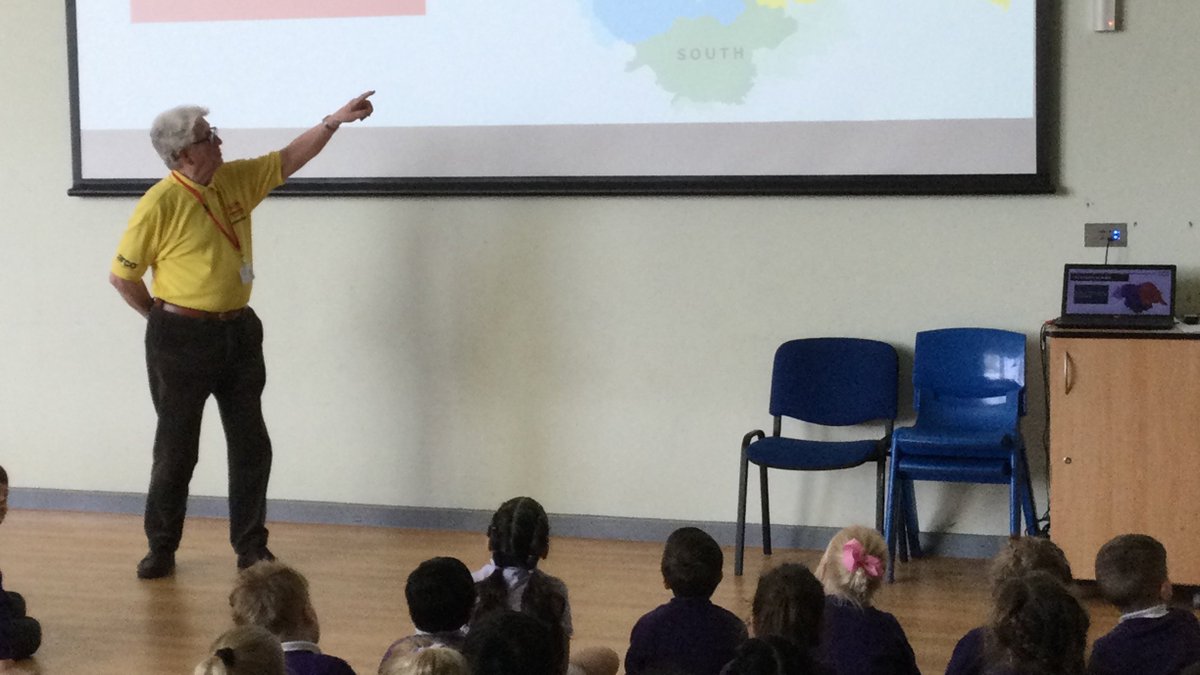 Thank you to Eric from the Yorkshire Air Ambulance who came in this morning to speak to the children about all the incredible things they do! The children will be taking part in a sponsored HeliHop very soon to raise money for the Air Ambulance so watch this space! 🚁#Community