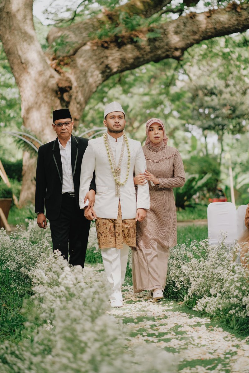 robbyuryfans's tweet photo. Wedding dream 🤍 https://t.co/n6JZzwGA5e