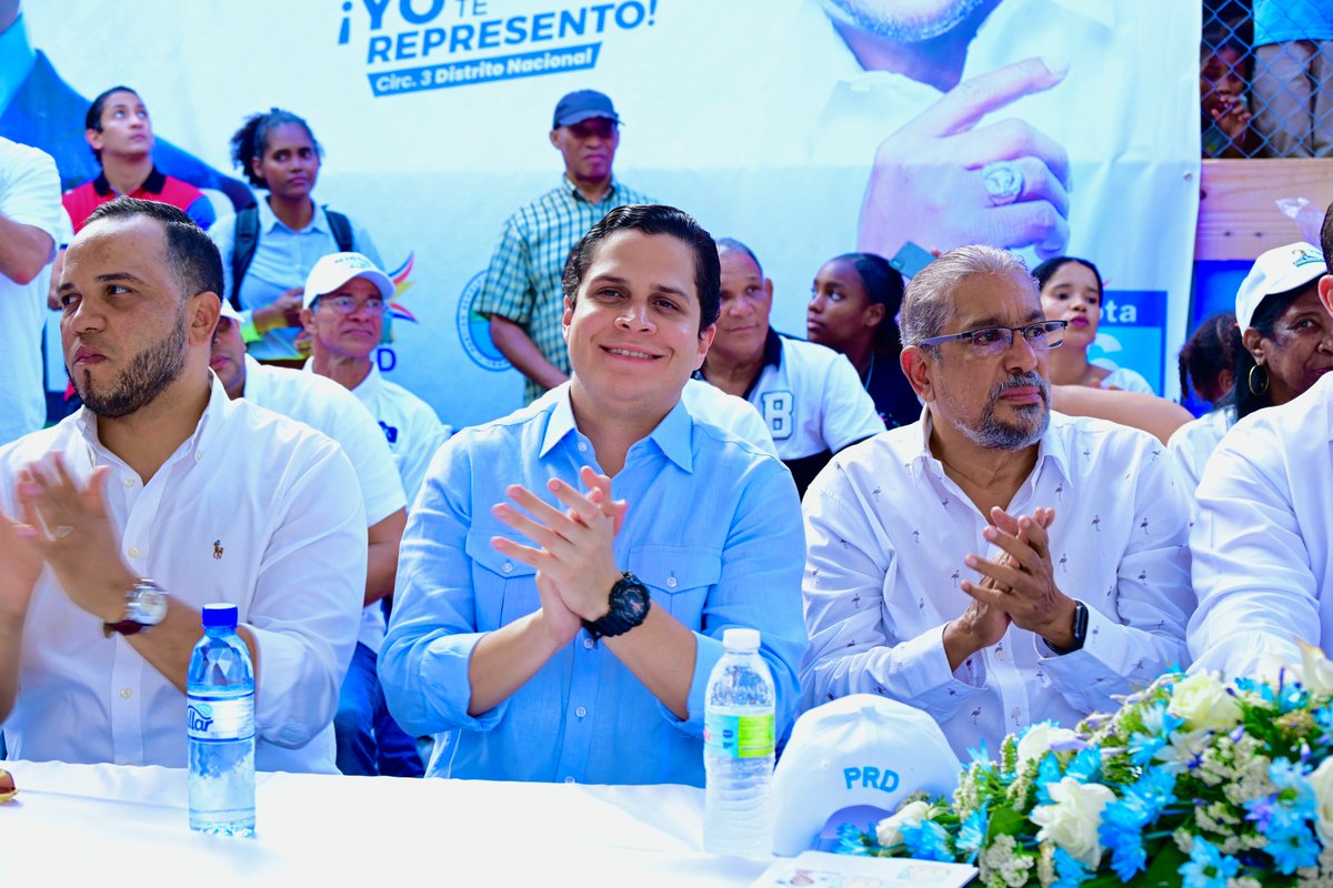 miprd's tweet photo. En el encuentro, acompaño al presidente del PRD y vocero de la alianza, los candidatos a diputado Rafael Linares, a senador Omar Fernández, vicepresidente Joel Díaz; secretaria general del PRD Peggy Cabral; secretario de organización del PRD Ramón Arnaldo Pimentel, así como una amplia comitiva de la Dirección Nacional del partido.