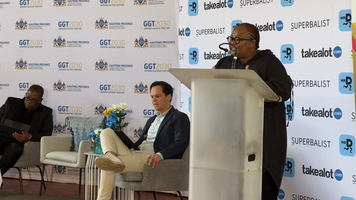 It's surprising that @EFFSouthAfrica ,@Our_DA and other parties have chosen not to comment on the partnership btwn #takealot and @GautengProvince  which seeks to create thousands of jobs in Gauteng.I am sure it's beyond their capacity #PanyazaIsLeadership #GrowingGautengTogether