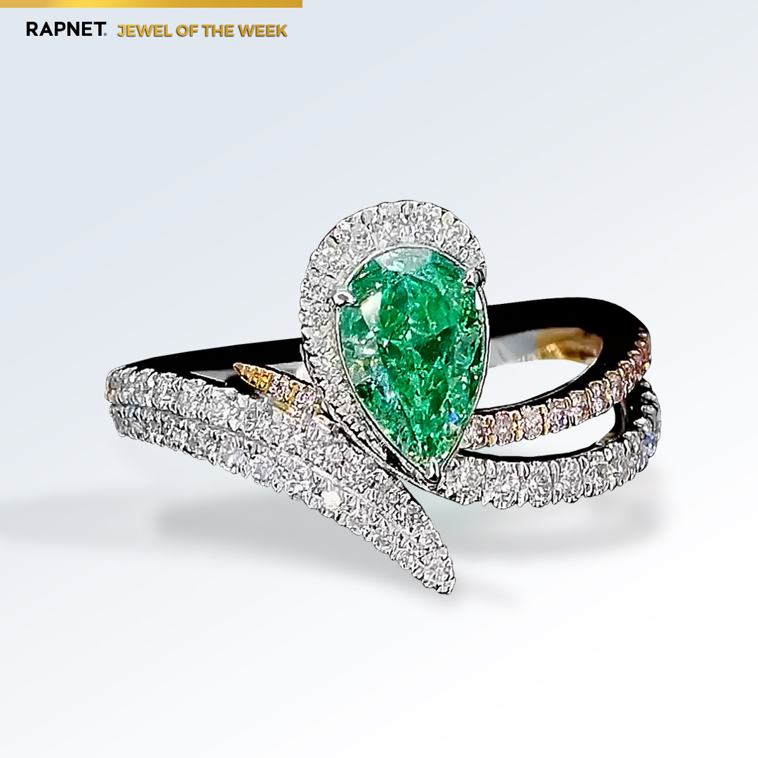 RapaportTrade's tweet photo. ⭐ #RapNet Jewel of the Week ⭐
This 1.02ct. fancy green pear shape diamond ring, listed by Colour Diam Limited on RapNet. Learn more about this piece: https://t.co/jBG1NwiMOh
#RapNet #Expensivejewelry #martinrapaport #Jeweloftheweek #diamondsandjewelry #diamondearrings https://t.co/iMtOzphEXB