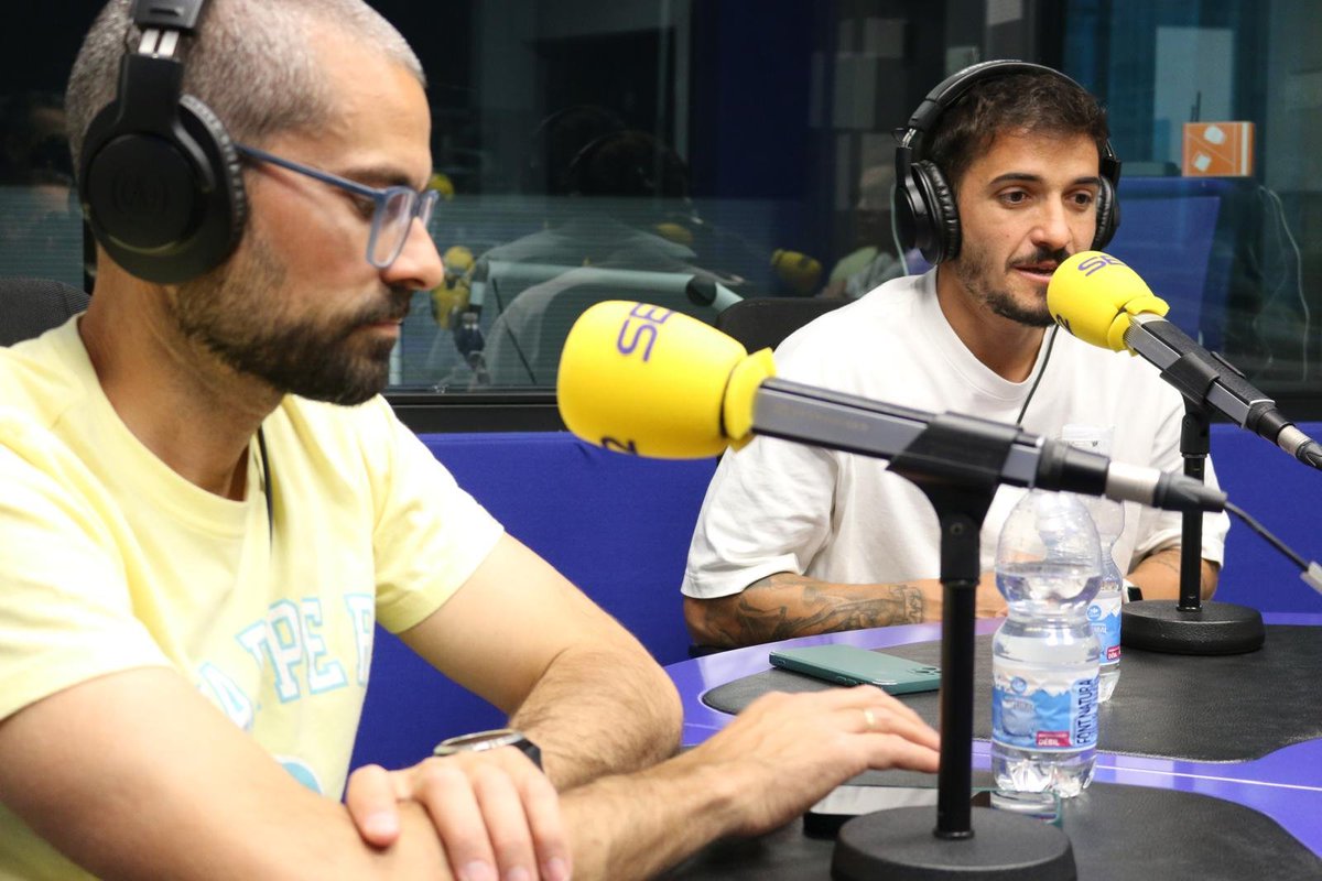 Esta semana nos ha visitado <a href="/TomiLanzini/">Tomi Lanzini</a> y <a href="/jjadalid/">Juan Jesús Adalid</a> en <a href="/SER_Antequera/">SER Andalucía Centro Antequera</a>.
 
Charla interesantísima donde hemos hablado de la recuperación de lesiones, la preparación física y, por supuesto, de la renovación del argentino con el <a href="/AntequeraCF/">Antequera C. F.</a>.

🔗 andaluciacentro.com/deportes/42968…