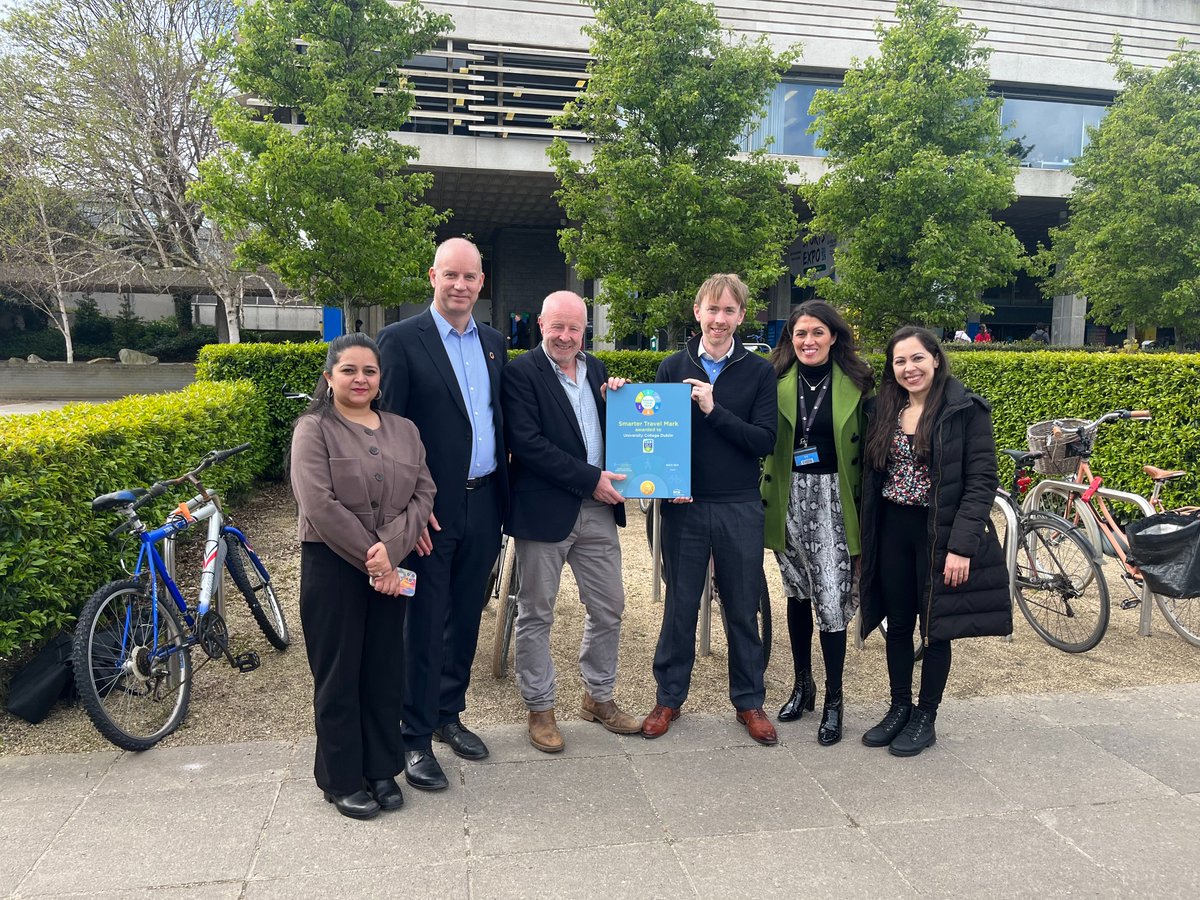 💙💛 Gold level Smarter Travel Mark awarded to University College Dublin 🚲 UCD has been awarded a gold-level Smarter Travel Mark from the National Transport Authority (NTA) for its efforts to support active and sustainable travel to and from its campuses. The Smarter Travel