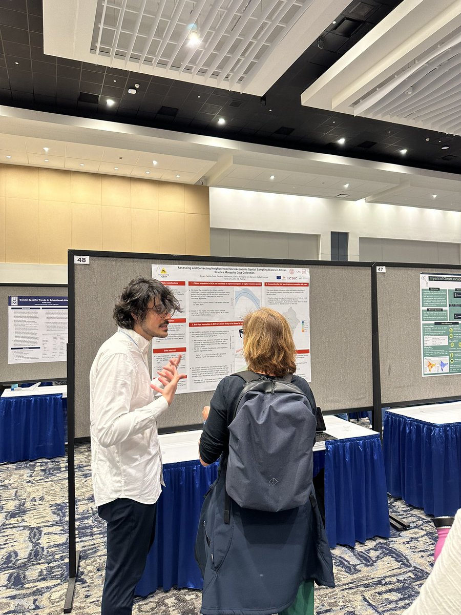 Happening now in the ballroom! @apadillapozo presenting work on Mosquitoes and socioeconomic disadvantage! @CornellSoc @PopulationCU #PAA2024