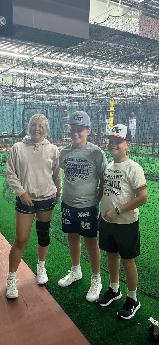 UpperDeckFW's tweet photo. First official hitters putting in the work 💪🏼⚾️🥎 Reserve your spot today https://t.co/x6hCVi8et9 https://t.co/BJiI9fwhZl