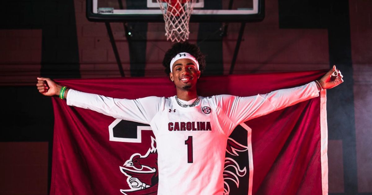 📝 Officially, official: Cam Scott officially inks with South Carolina READ HERE ➡️ on3.com/teams/south-ca…