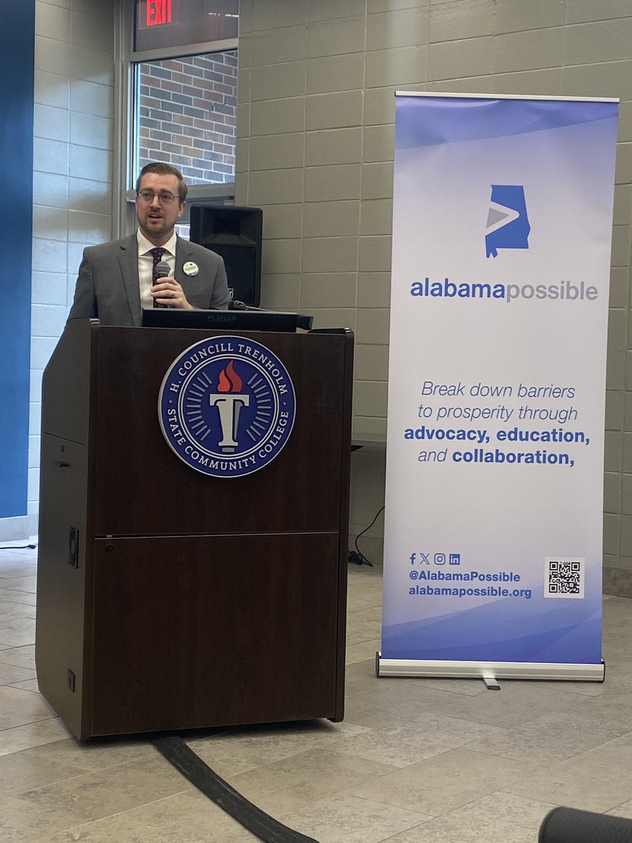 ChandraCScott's tweet photo. Dr. Neil Scott, Vice Chancellor of @ACCS_Education connects #FAFSA week of action and Community College Month. @trenholm_state @alabamapossible https://t.co/d9iXuUIZFa