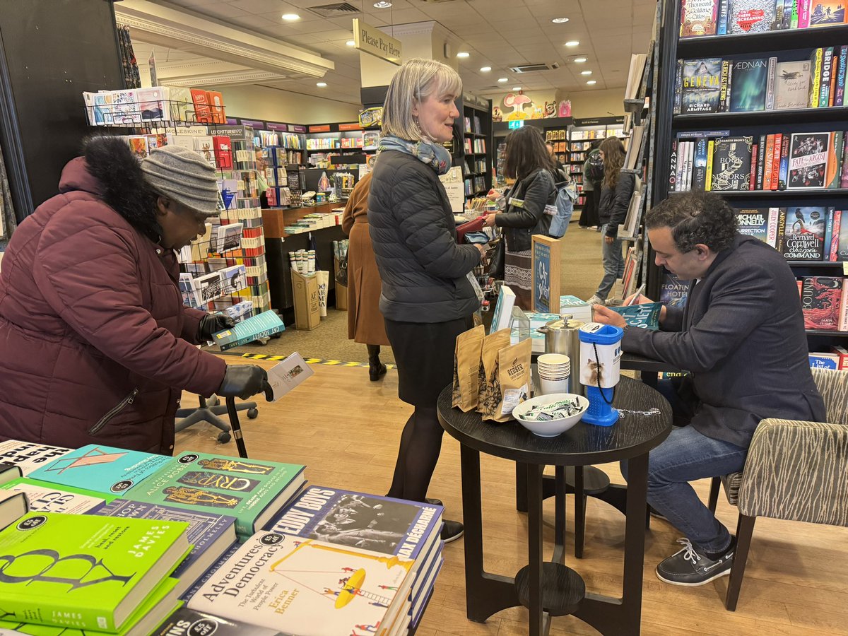 CatSocietyUK's tweet photo. Thank you @WaterstonesEC3 for a wonderful #catsociety book signing. The @RedberCoffee went down a treat and the cats are delighted. 🐈‍⬛📚 https://t.co/bAeXvZ1Rst