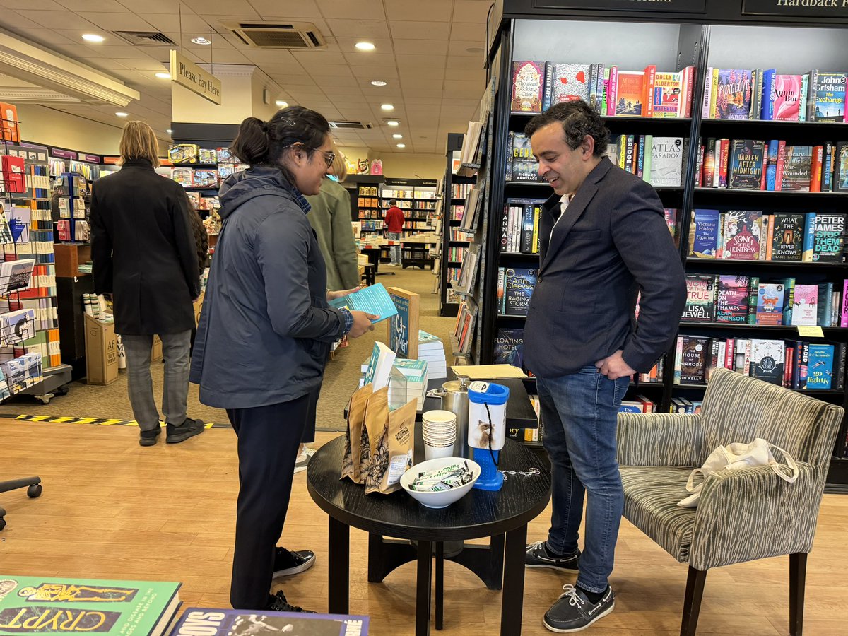 CatSocietyUK's tweet photo. Thank you @WaterstonesEC3 for a wonderful #catsociety book signing. The @RedberCoffee went down a treat and the cats are delighted. 🐈‍⬛📚 https://t.co/bAeXvZ1Rst