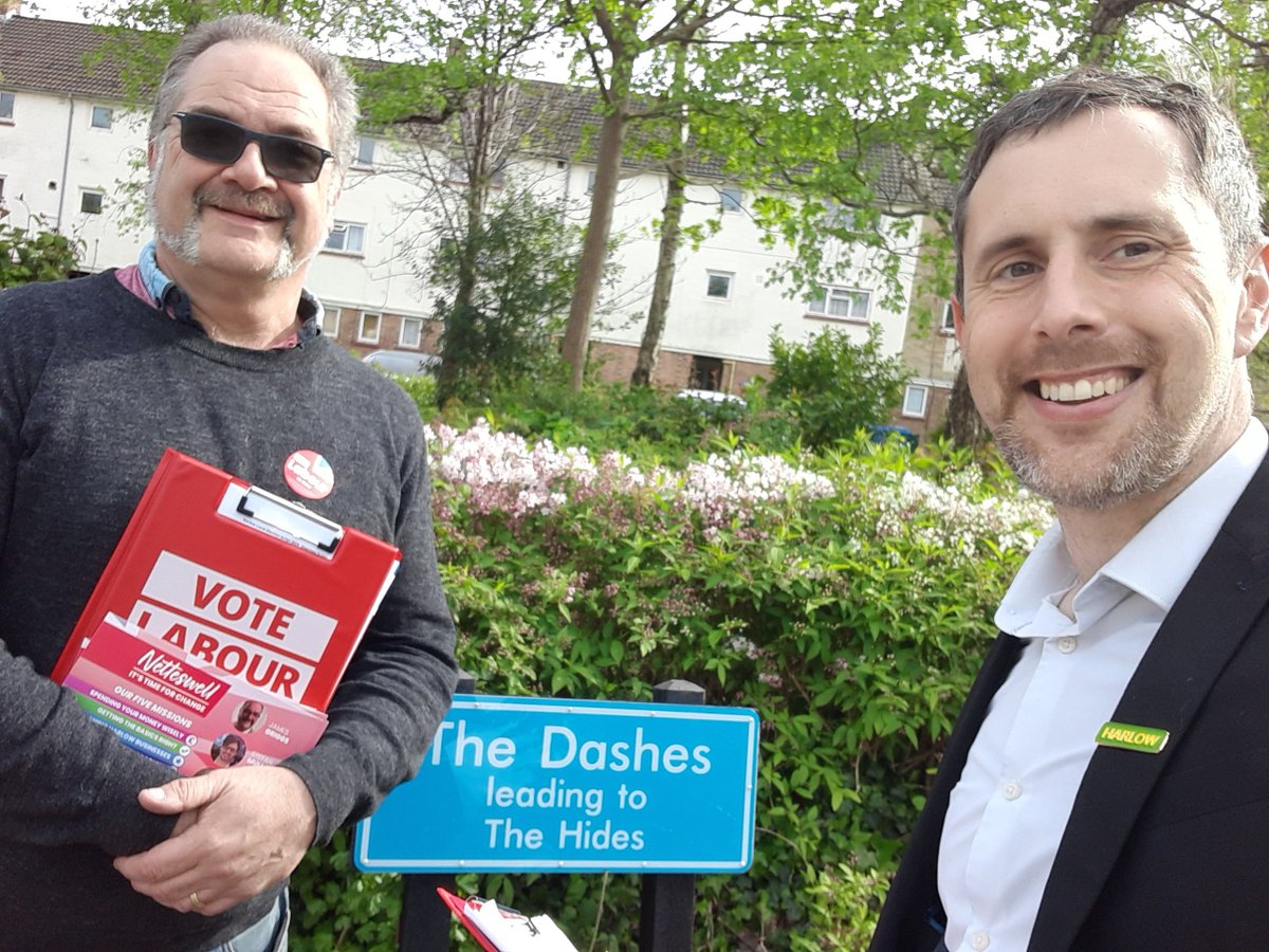 Back out listening to residents in Netteswell with hard working local Councillor James Griggs and local Labour team this afternoon. #VoteLabour #itstimeforchange @JamesGriggs512 @harlowlabour #Harlow