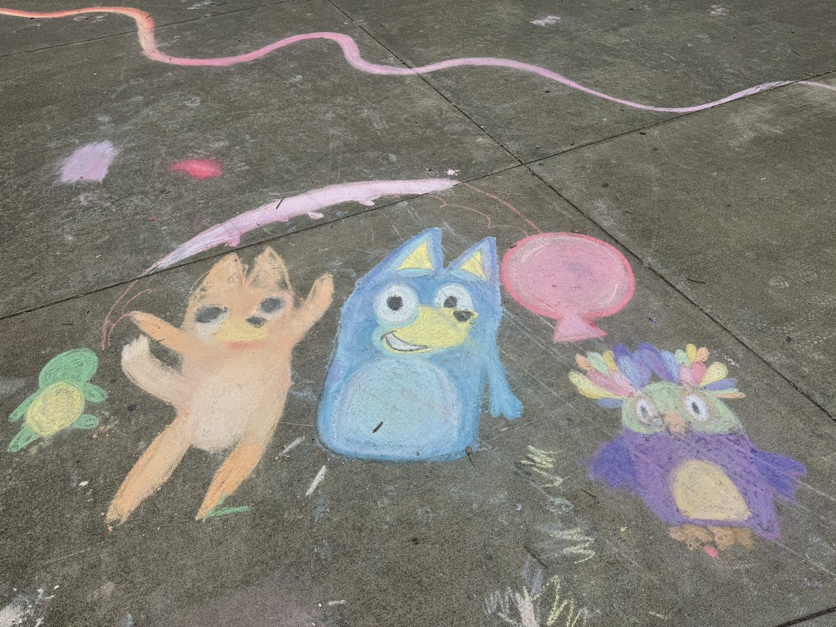 TemporaryWaffle's tweet photo. I found Bluey! Someone’s adorable chalk art, found while walking 💙🧡
.
#bluey #chalkart #heyitsbluey #sidewalkchalk #chalkdrawing #art #blueyfanart #cute #thingsifindwhilewalking #adorablethingsyoufindwhileonawalk https://t.co/LL8dM2R0ch
