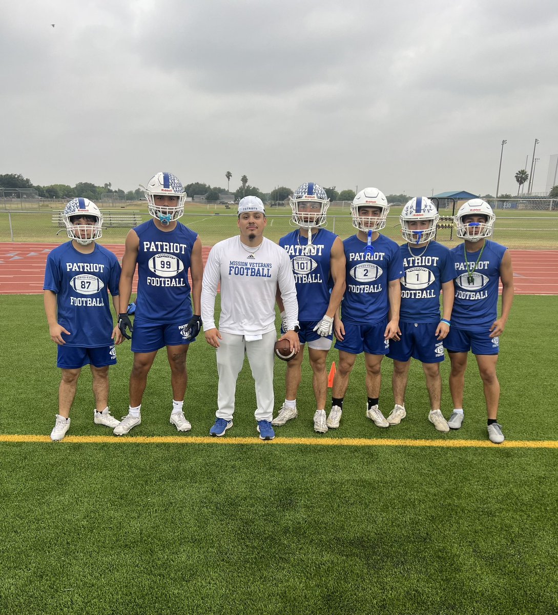 CoachGilpin's tweet photo. Spring practice #2….is in the books!!!!!! Here’s a picture from this morning of RB coach Gilbert Hernandez and the boys of RBU!!!!! Annnnnndd… the pads are on tomorrow!!!
#SpringCamp2024
#RBU https://t.co/sq9ocaKPYS