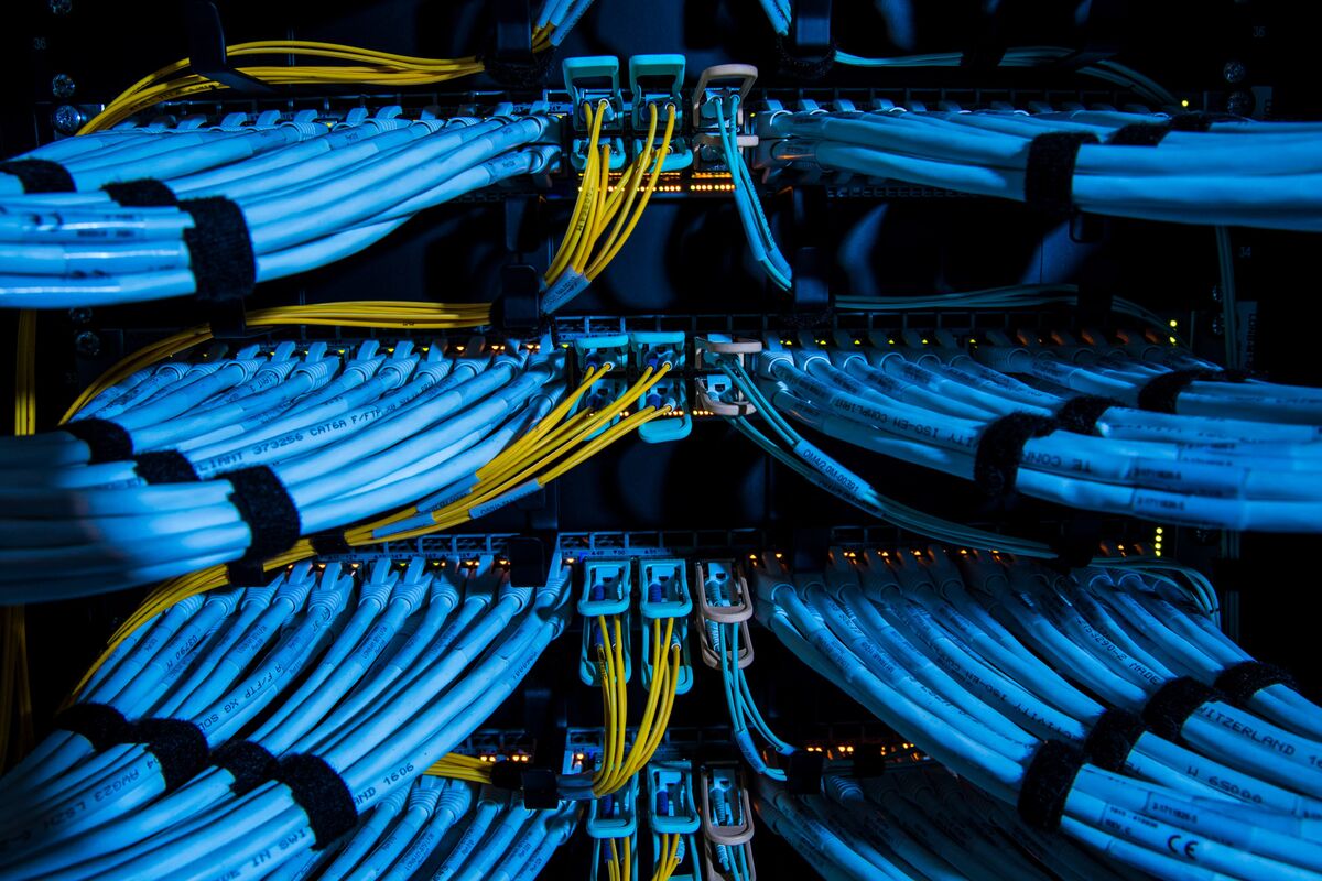 cyberpionier's tweet photo. Zeer sterke bijdrages van @MichielSteltman en @stijngrove aan het 'Rondetafelgesprek Digitale infrastructuur en economie' voor de vaste Kamercommissie Digitale Zaken.

Ook fijn om @QueenyRaj weer terug te zien in de commissie, dit kennisniveau is essentieel in de politiek. https://t.co/1c52IxAwNP