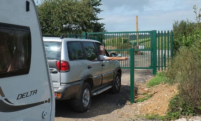 Camping_Direct's tweet photo. 🚐 For those in search of reliable storage solutions for their caravan, motorhome, or container, Hunthay Storage offers superb facilities.
https://t.co/hNLIqZaKgL 
#CaravanStorage #MotorhomeStorage #SecureStorage #Axminster #Devon https://t.co/FKzF93kgB8