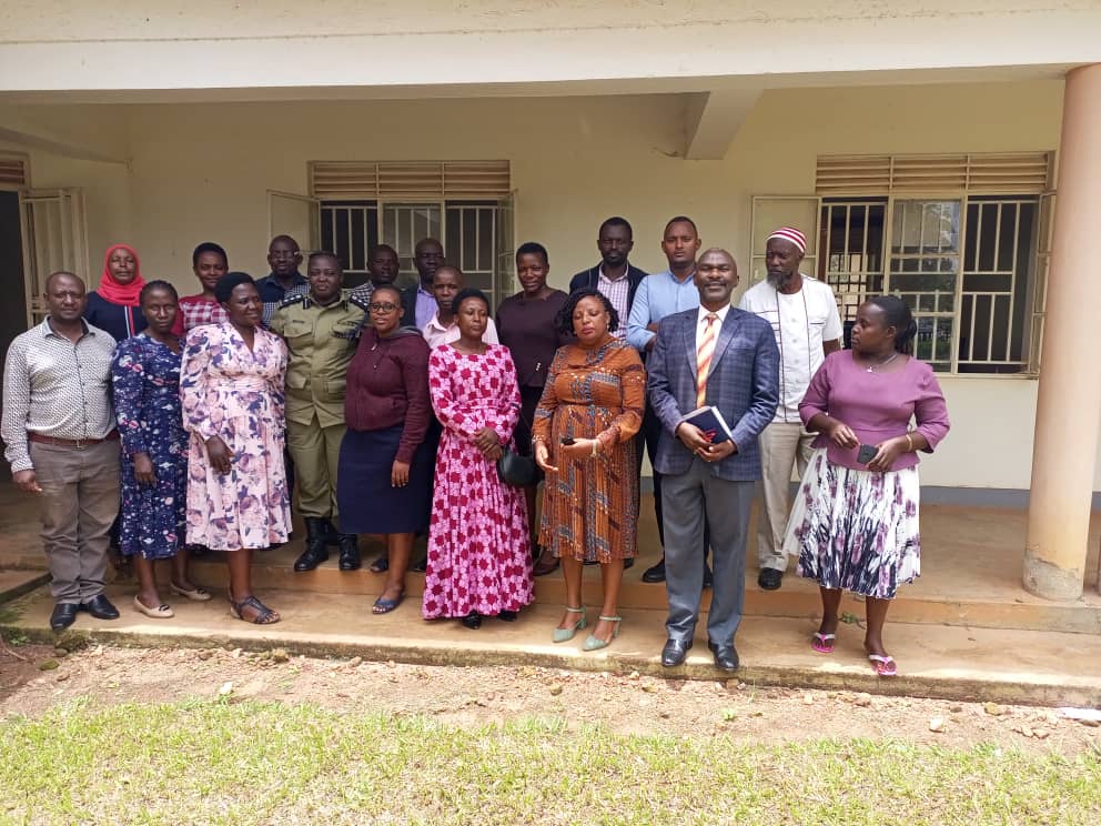 LyantondeLocal's tweet photo. Ealier today @LyantondeLocal launched a training of nine days for sub_ county and  assistant sub county supervisors at Lyantonde DLG who will then train parish supervisors and enumerators https://t.co/UOnnfv6OYP