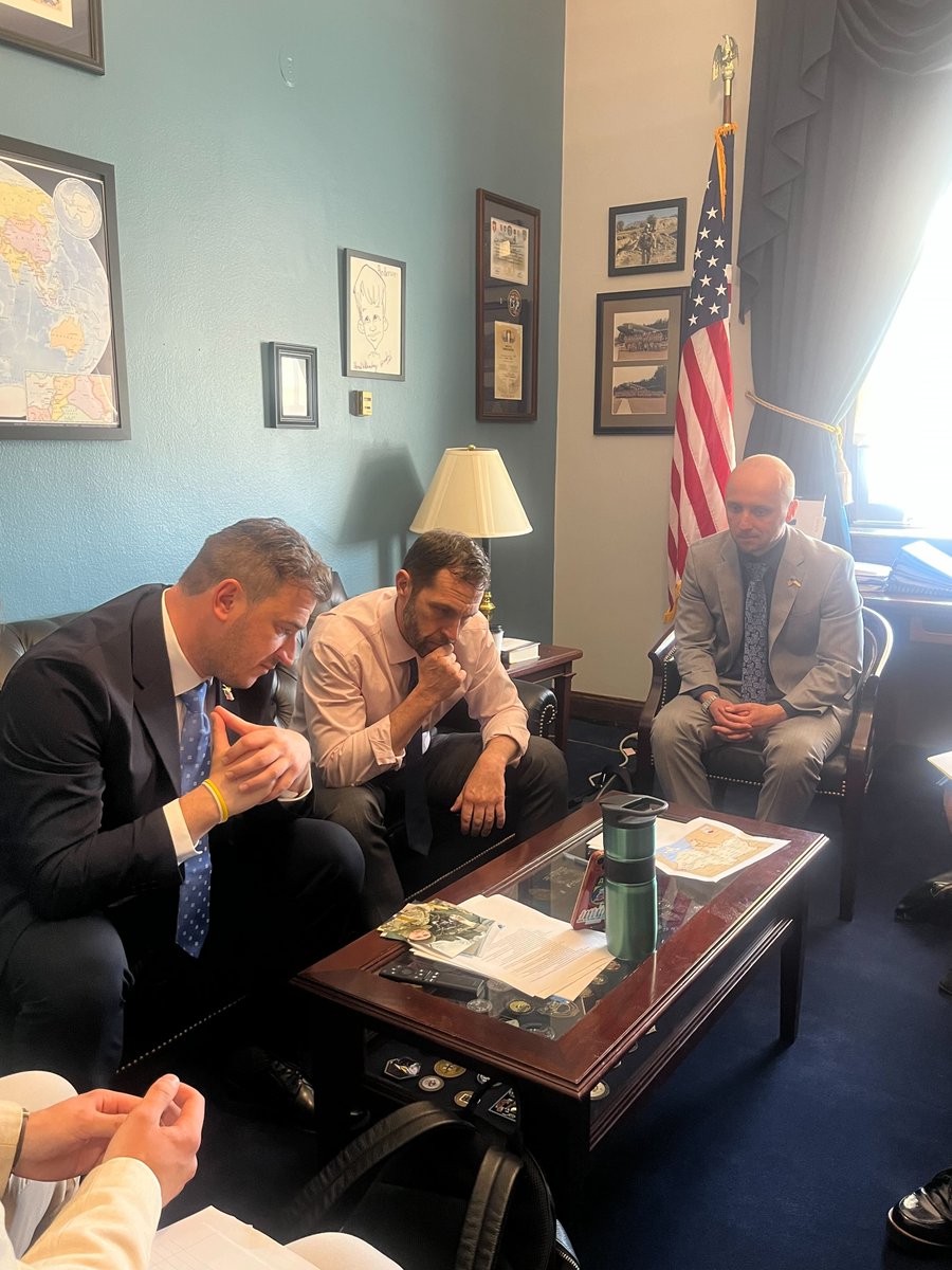 Yesterday, I met with @UkrainiansOfCO, who connected me via Facetime with Ukrainian soldiers in a bunker fighting on the front lines. Their message: we’re running out of ammunition. The House needs to pass Ukraine support now.