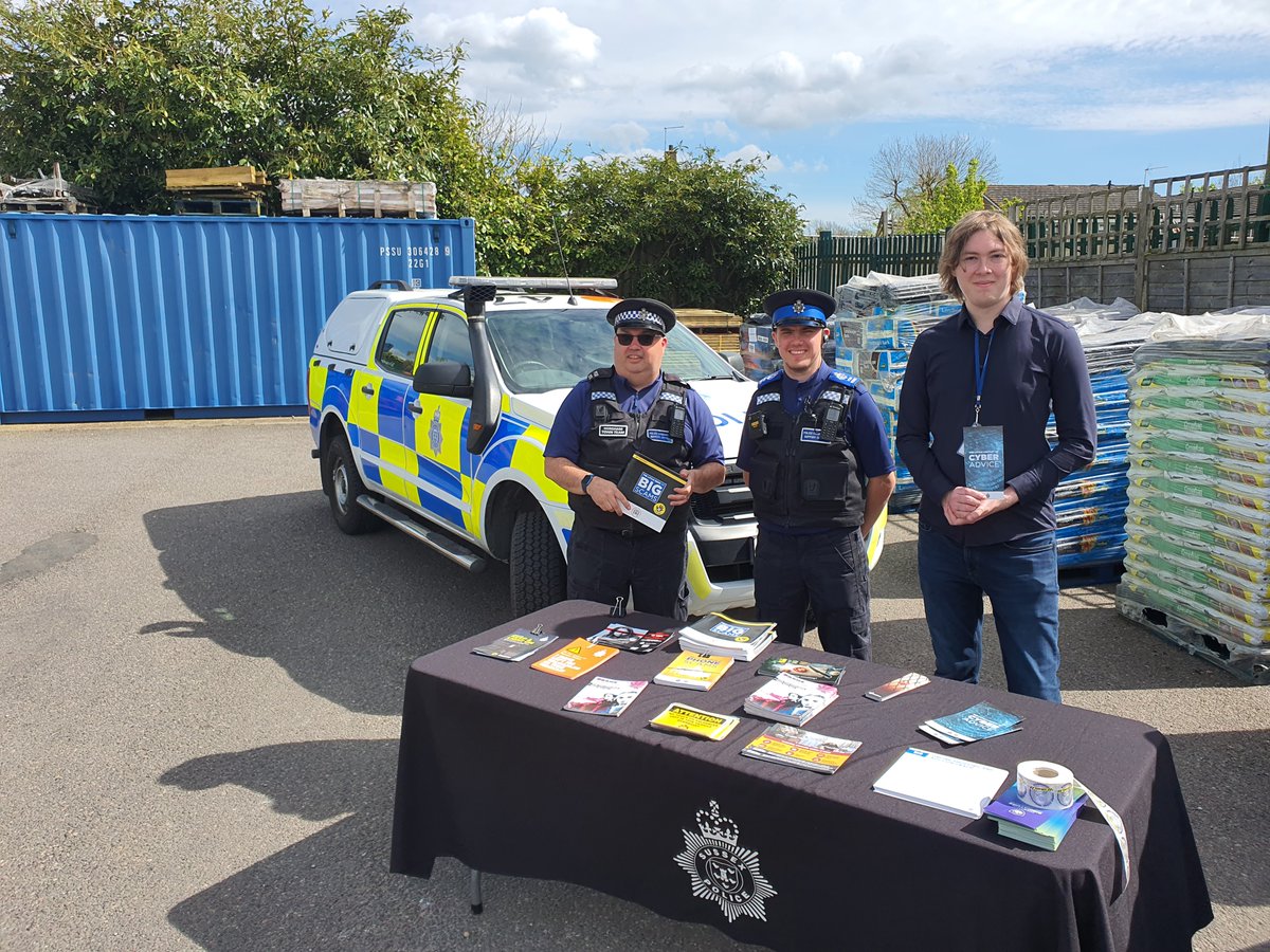 The sun is shining and it's remained dry ☀️ Officers and our Cyber Crime team visited Moles Country Store today, to speak to staff and visitors about how to keep their business, property and online assets safe.