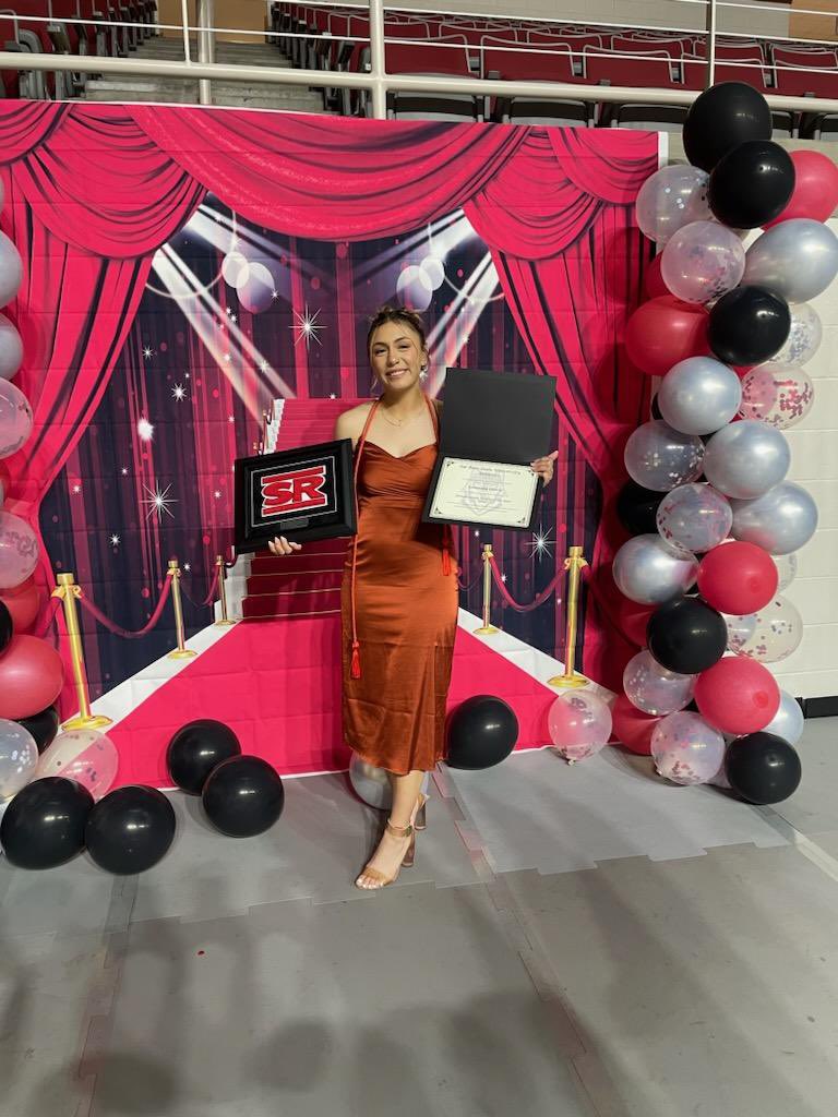 Congratulations to one of our very own! Montwood Softball’s Alumni, Sam Chavez, for being named Sul Ross Female Athlete of the Year‼️ So proud of all your hard word, dedication, and passion for this game 🥎 Finish your collegiate career strong 💪🏽 #RamProud