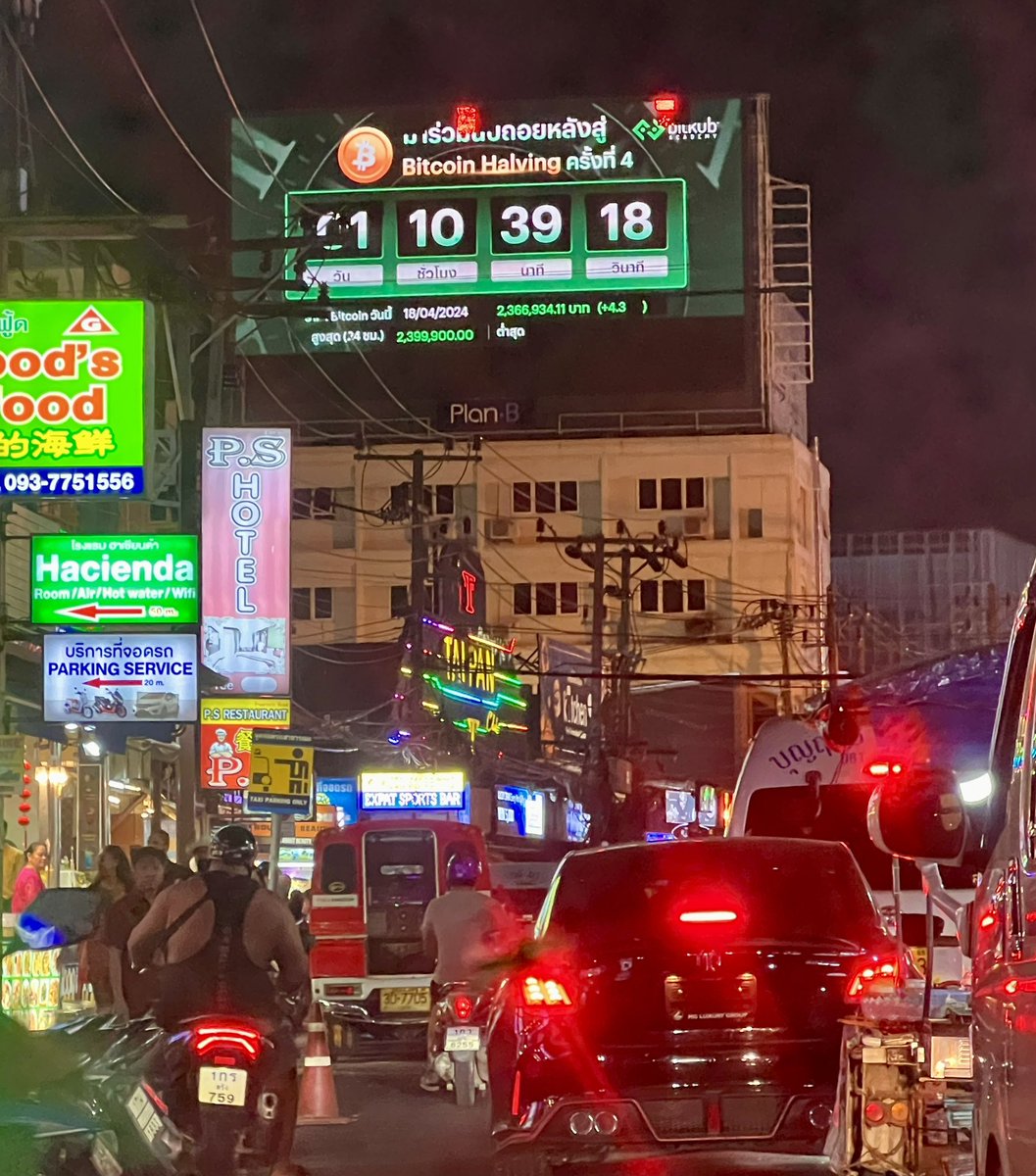 honey_xbt's tweet photo. the streets of thailand are counting down to the #btc halving brosss https://t.co/YjeUWowkCV