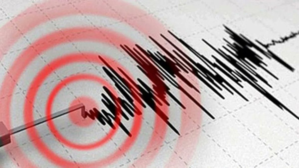 Dün gece #Tokat Sulusaray Merkezli 4,7 ve 4,1 şiddetlerinde ki #deprem lerden sonra bugünde 18:11de yine Tokat Sulusaray Merkezli 5.6 şiddetinde deprem oldu. Çok Geçmiş Olsun, Rabbim Beterinden Saklasın 🤲🏻