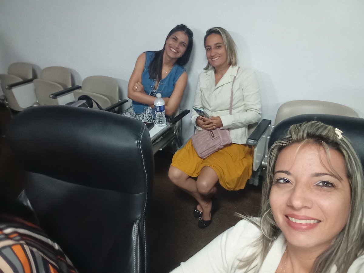 HernandezNerbys's tweet photo. Continúa Jornada de trabajo este jueves en el Palacio De las Convenciones del Sistema nacional @IDICT_Cuba #PotenciandoInnovaciónYConocimiento #SanctiSpíritusEnMarcha @AlexisLorente74 @cigetssp @DeivyPrezMartn1 @DiazCanelB @citmacuba @Leonel_Diaz_C @ObraDe https://t.co/PuXgnOTYi1