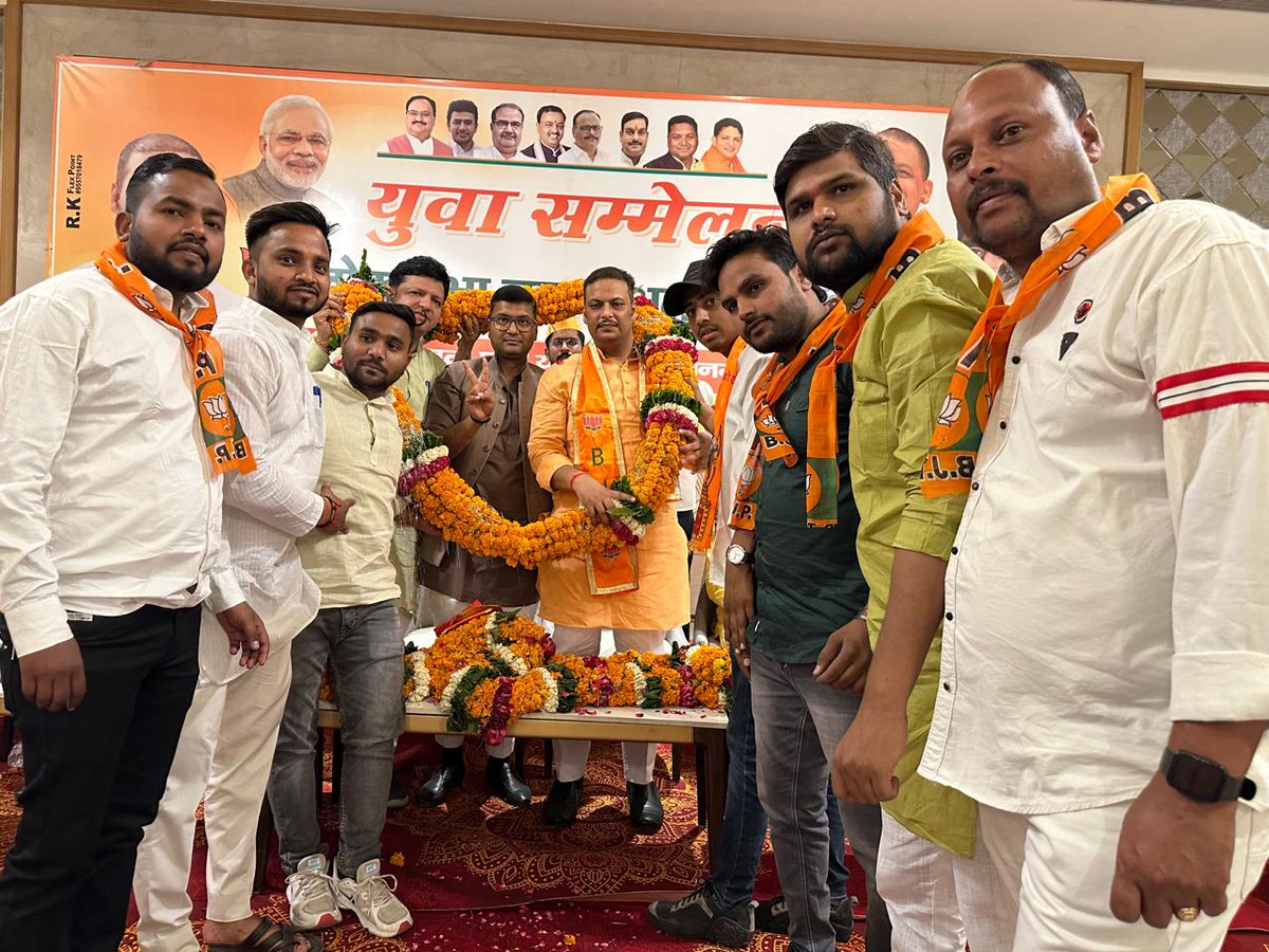 PranshuDutt's tweet photo. आज अलीगढ़ लोकसभा की अलीगढ़ विधानसभा के रघुवीरपुरी मंडल में आयोजित #नमो_युवा_सम्मेलन को संबोधित किया व युवा शक्ति से एक बार पुनः माननीय प्रधानमंत्री श्री नरेंद्र मोदी जी के कुशल नेतृत्व में केंद्र में समृद्धि, विकास एवं सुशासन का कमल खिलाने की अपील की। https://t.co/HJcNoVRqrq