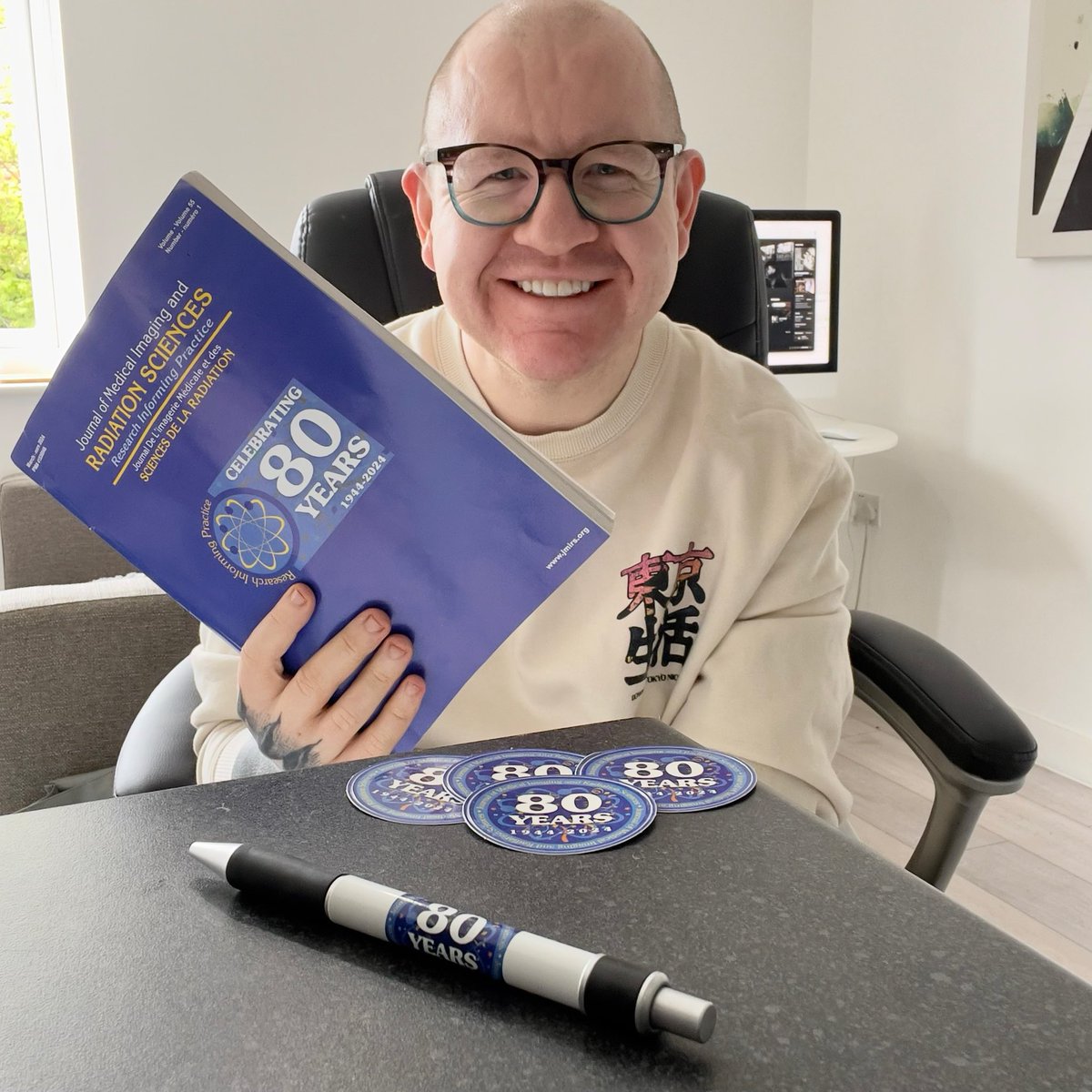 I got a package from Canada 🇨🇦. The latest issue of @JMIRS1 and promo materials, featuring the logo we designed to celebrate the 80th anniversary. Thanks team 💙