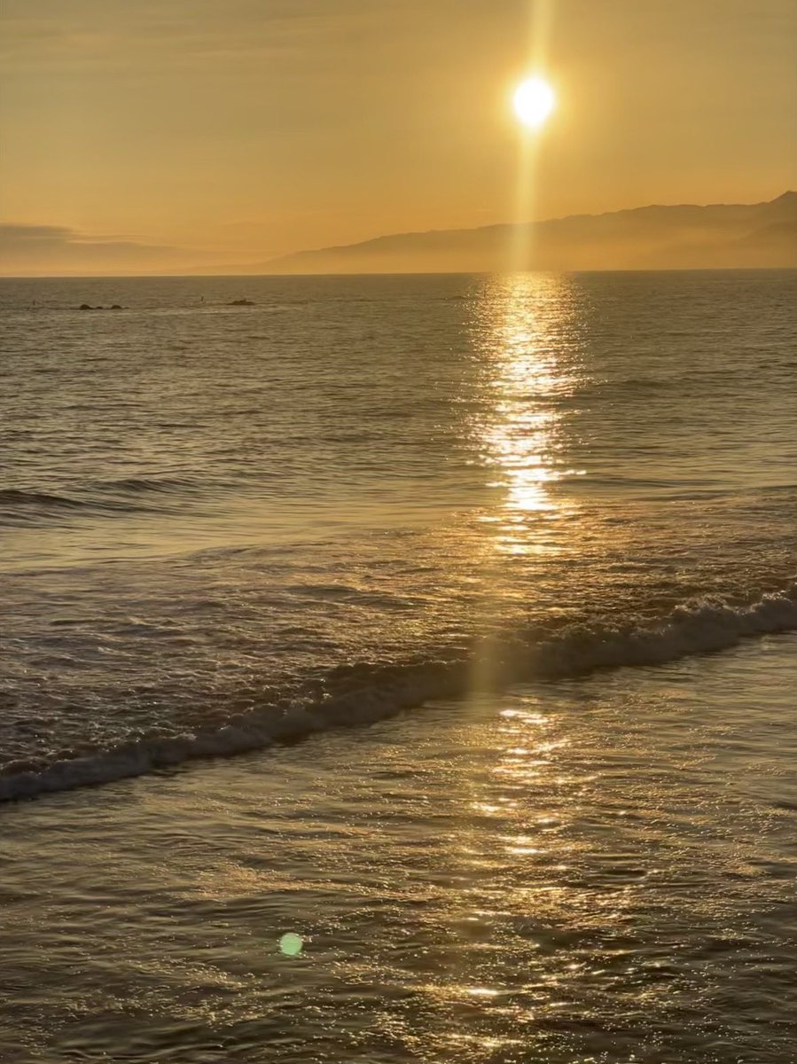 bnsoudx's tweet photo. #SantaMonica https://t.co/go1wB7J0uG