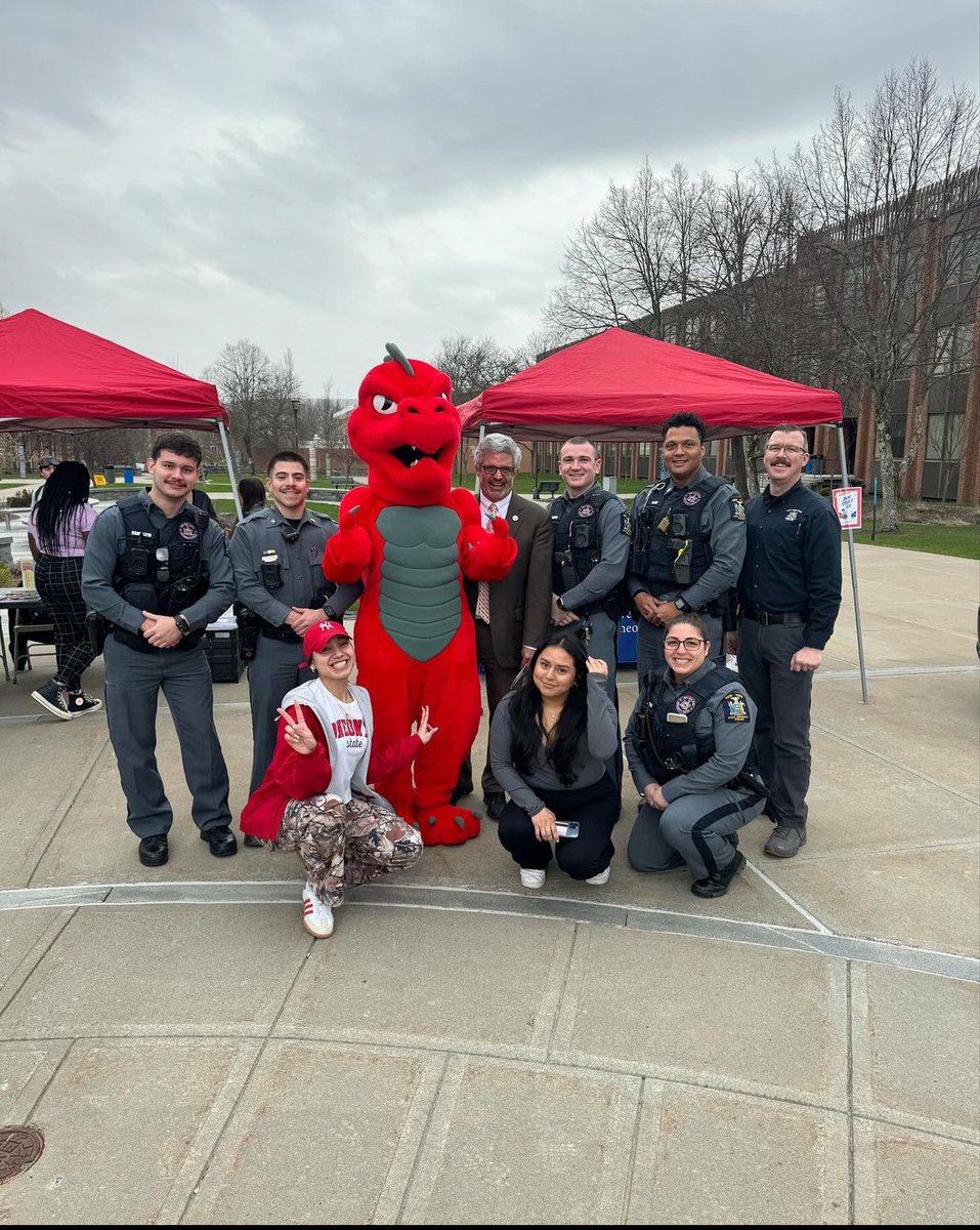 SUNY Oneonta UPD tweet media