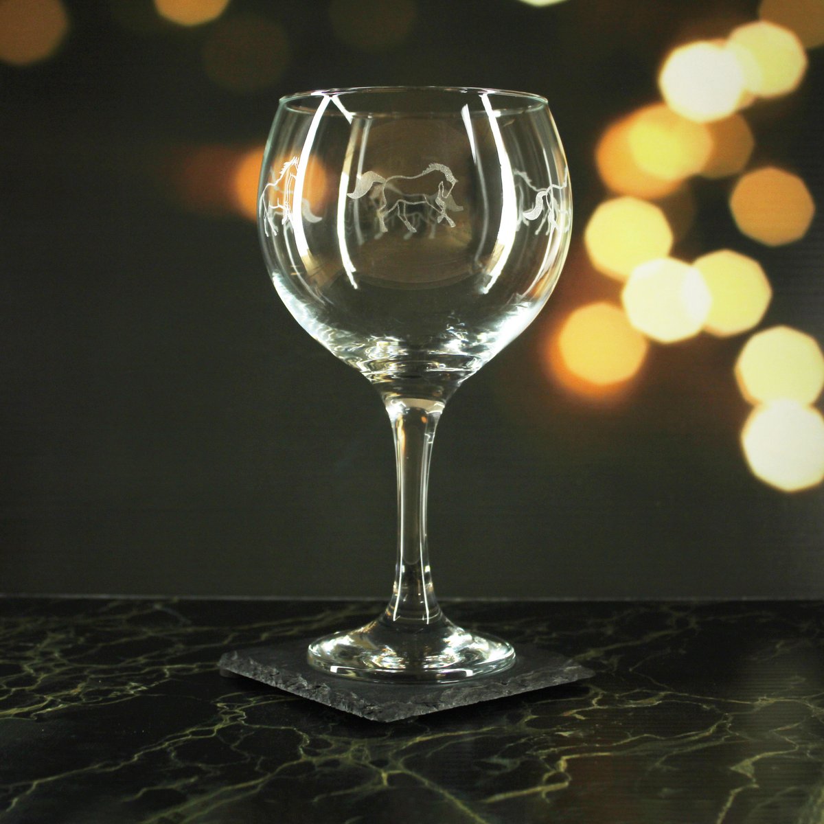 Why wouldn't you want wine glasses decorated with pretty horses? 🐴Not personalised but featuring an etched, frosted horse design all round & sold as a set of 4 lilybluestore.com/products/set-o… #wineglass #horse #shopindie #MHHSBD