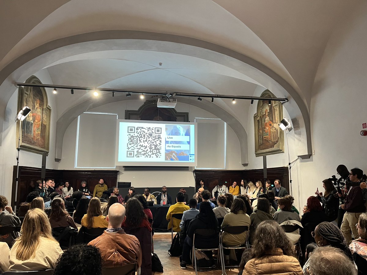 It’s been a long and incredible day at @journalismfest. The last session for us is at a packed room for a pecha kucha style of presentation on Sharing Gender Reporting Best Practice #ijf24