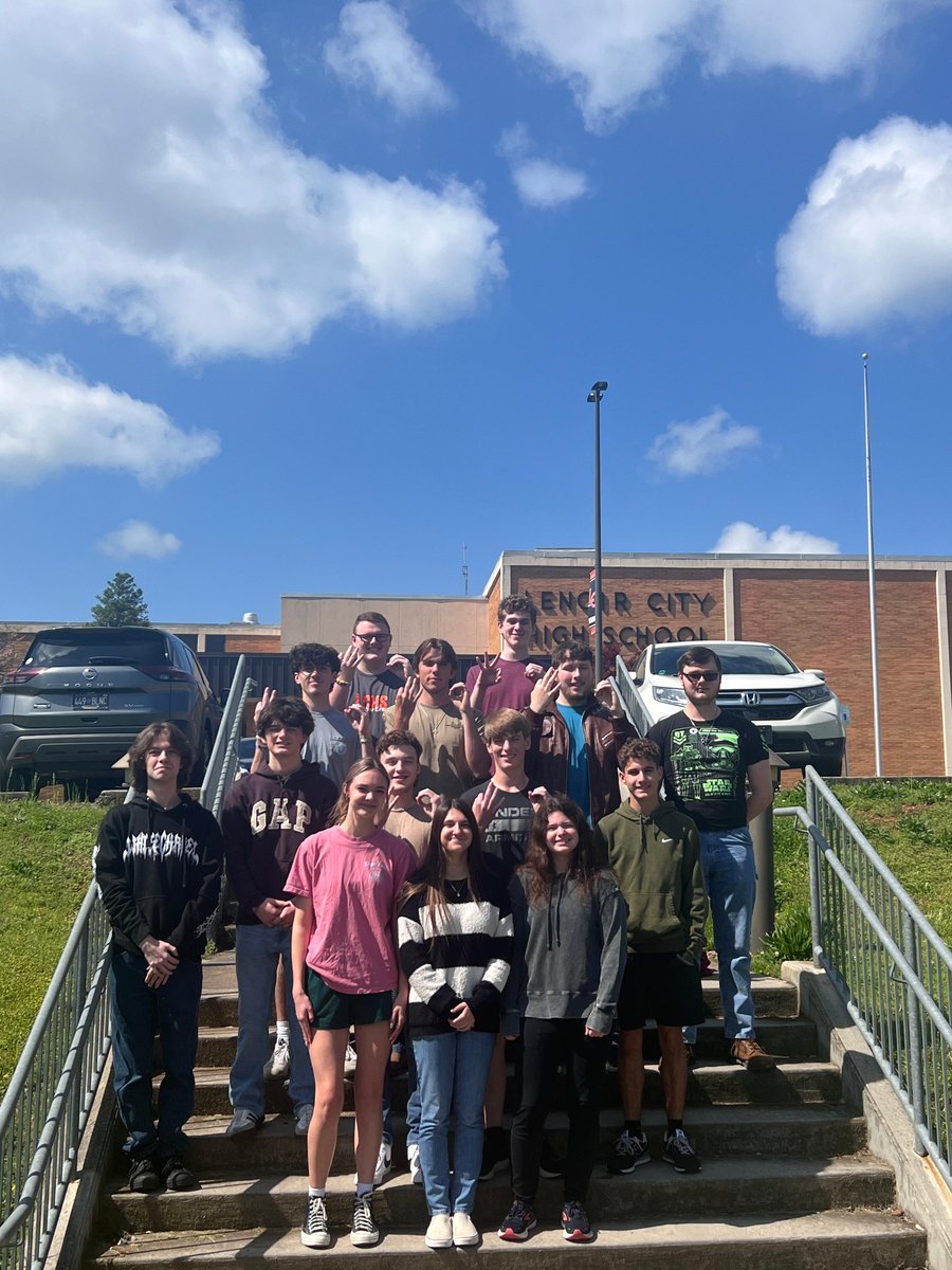 Panthers_LCHS's tweet photo. 🎉👏 Congratulations to our incredible group of juniors who scored 30+ on their recent ACT! 🌟 Your hard work and dedication have paid off immensely. We're bursting with pride and can't wait to witness all the amazing things you'll achieve in the future! https://t.co/UaodK9jqQd