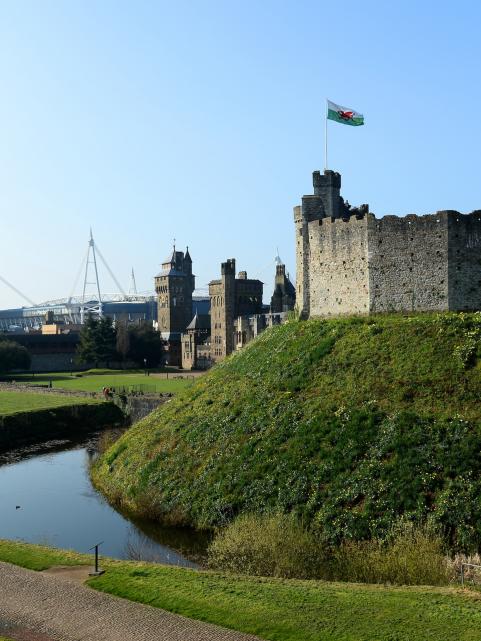 visitwales's tweet photo. Happy #WorldHeritageDay! To celebrate, please enjoy this delightful selection of #welshcastles. Did you know there are over 600 castles in Wales? #castlefacts 🏰🏴 #Beaumaris #Cardiff #Laugharne #Caernarfon https://t.co/wf3qavYhZA