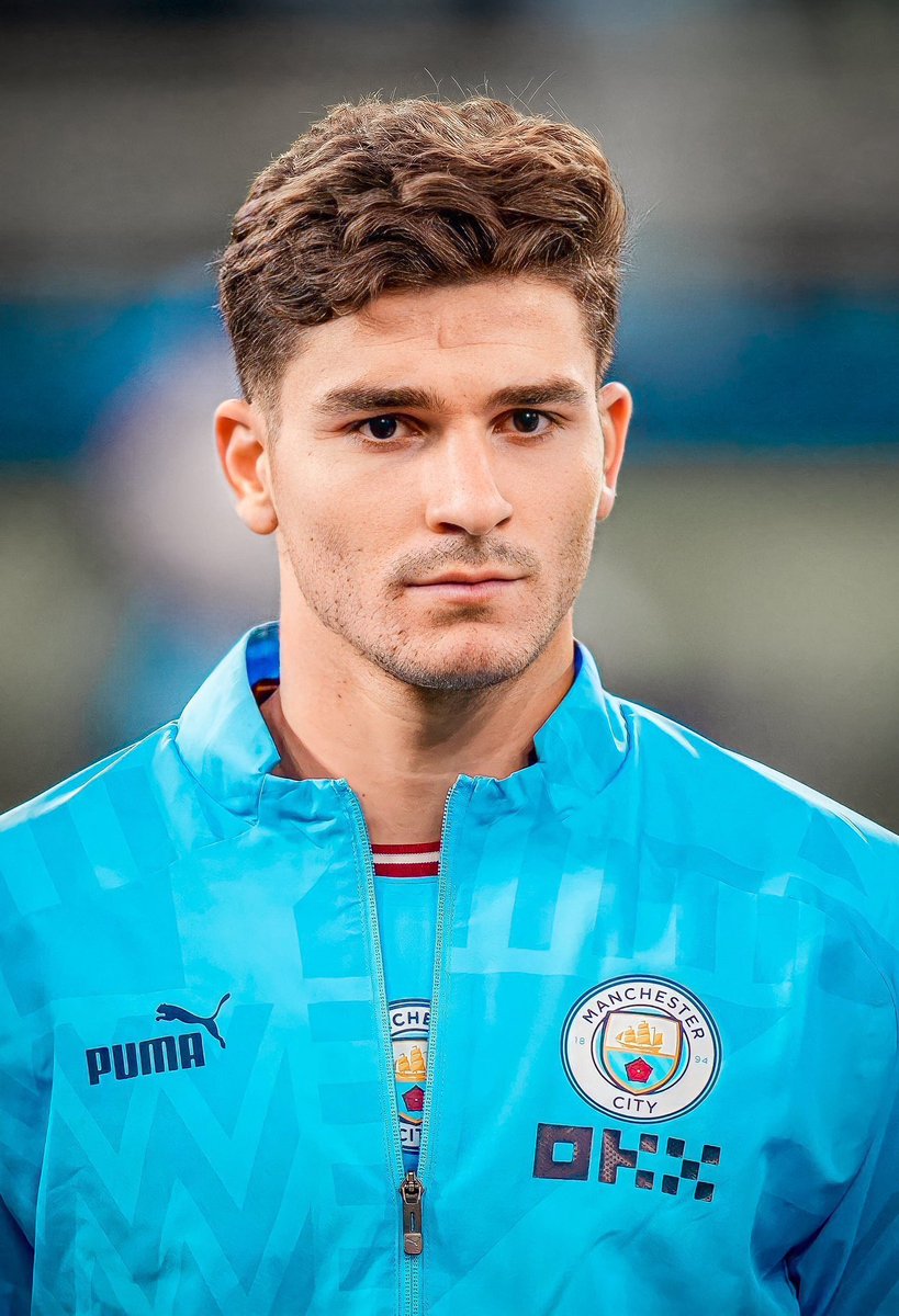 ⚠️🇦🇷 Los minutos Julián Álvarez en SERIES ELIMINATORIAS de Champions League desde su llegada al Manchester City:

❌ 0' en ida de 8vos vs Leipzig.
⏱️ 27' en vuelta de 8vos vs Leipzig.
⏱️ 22' en ida de 4tos vs Bayern.
⏱️ 12' en vuelta de 4tos vs Bayern.
❌ 0' en la ida de Semis vs