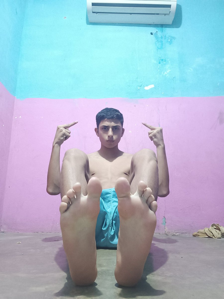 keyxxmaster's tweet photo. #findom #finsub #cashmaster #feetworshi̇p What to expect to write slave, human garbage do you want to be treated like garbage write and send tribute😈🤑💵 keyxxmaster wait for your message bitch👿🤑 https://t.co/qay2RgF4KV