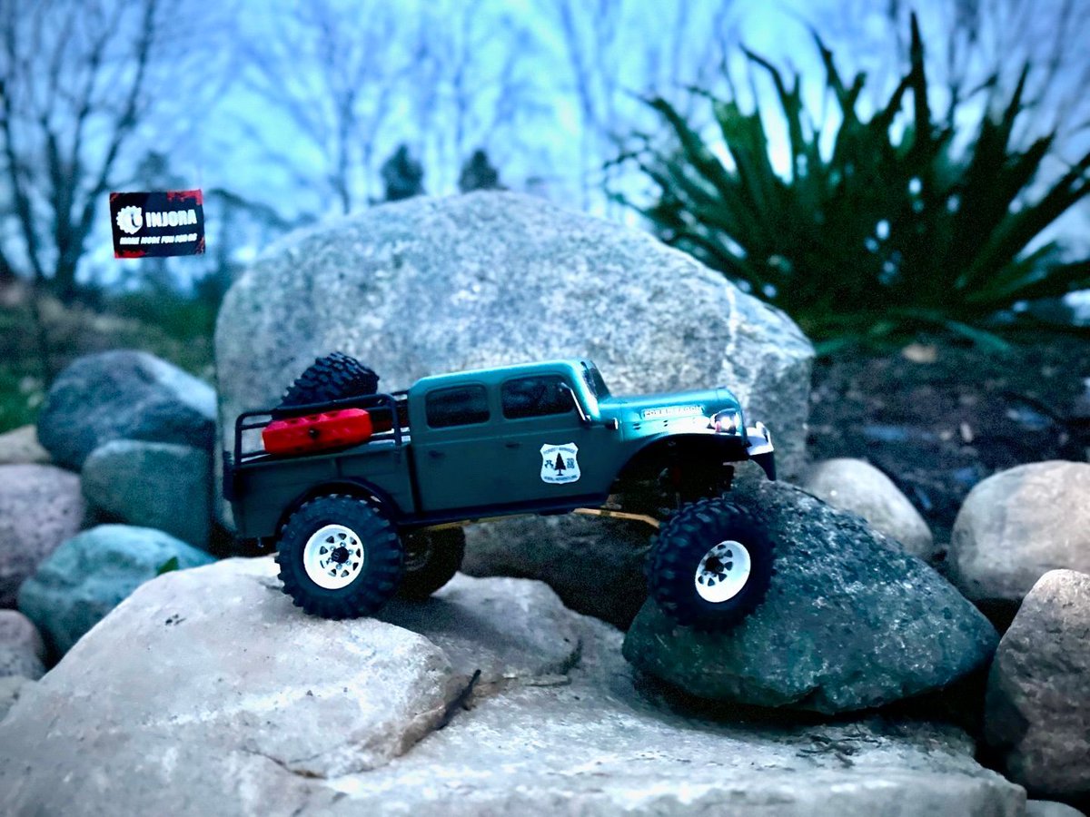 ReeseRC_MI's tweet photo. The Axial SXC24 Dodge Power Wagon is a fun little rig. 
@axialadventure @injora_rc 
•
#reeserc #backyardrc #axial #scx24 #powerwagon #dodge #rcfun #rctruck https://t.co/CgbeATsSxt