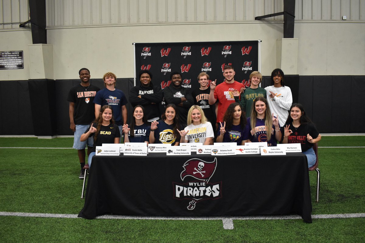 🏴‍☠️ We celebrated 15 𝐖𝐲𝐥𝐢𝐞 𝐇𝐢𝐠𝐡 𝐒𝐜𝐡𝐨𝐨𝐥 students this morning! Please join us in congratulating the following student-athletes who have decided to continue their athletic career at the next level! @AhmoCaptain #AHMO