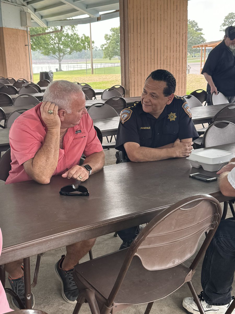 HCSO_VCD's tweet photo. Today, Sheriff Ed Gonzalez and the Harris County Sheriff's Office hosted the first annual Retiree BBQ Event to honor and thank retirees for their service and sacrifices to protect Harris County residents. Our department did all the cooking! #HCSOProud https://t.co/JbImUlkyxV