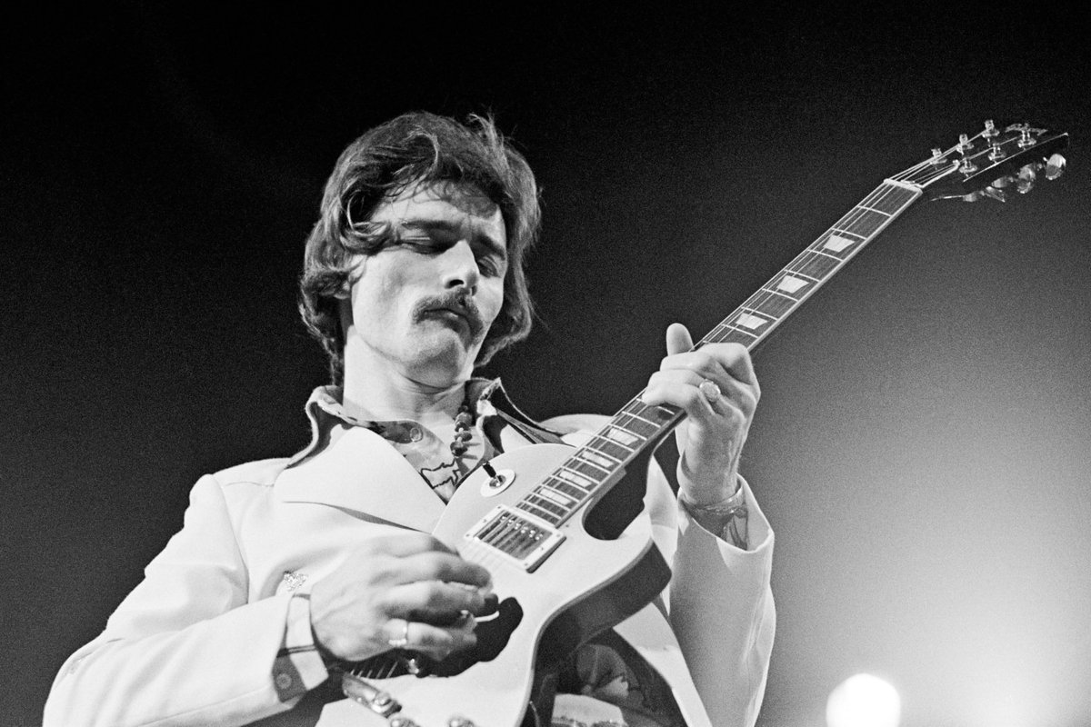 Dickey Betts, the singer, songwriter and guitarist of the Allman Brothers Band whose piercing solos, beloved songs and hell-raising spirit defined the band and Southern rock in general, has died at the age of 80. More on his life: rollingstone.com/music/music-ne…