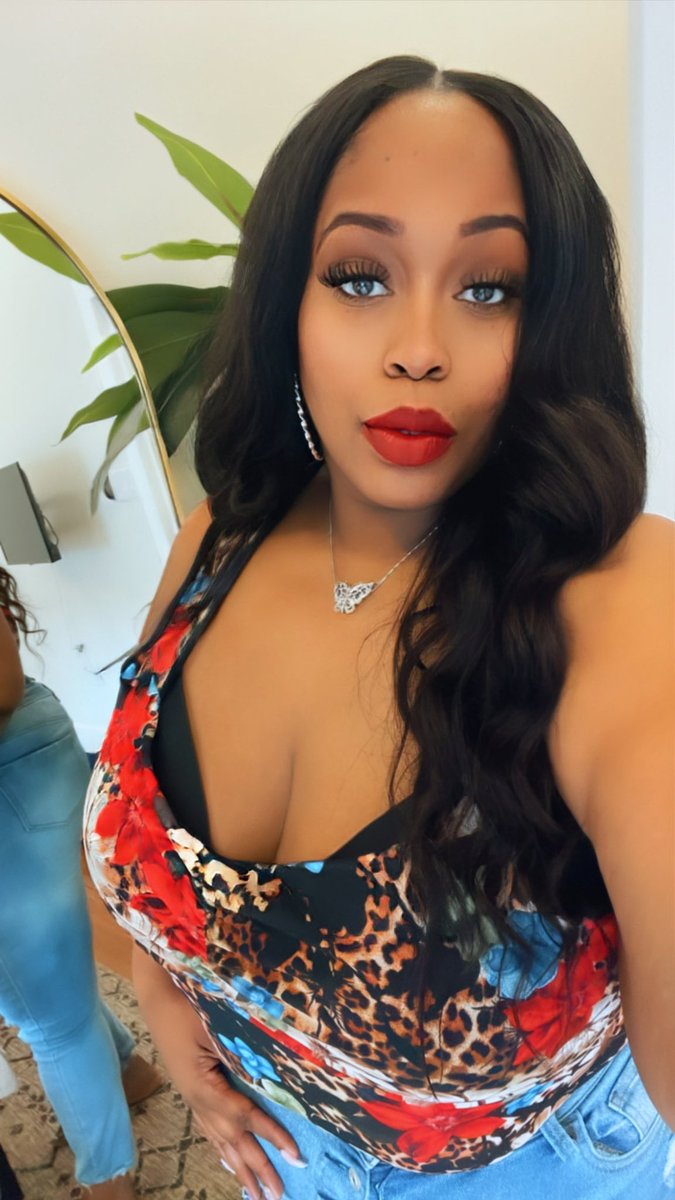 SweetfaceK's tweet image. Birthday Gal 🎂 ♈️✨