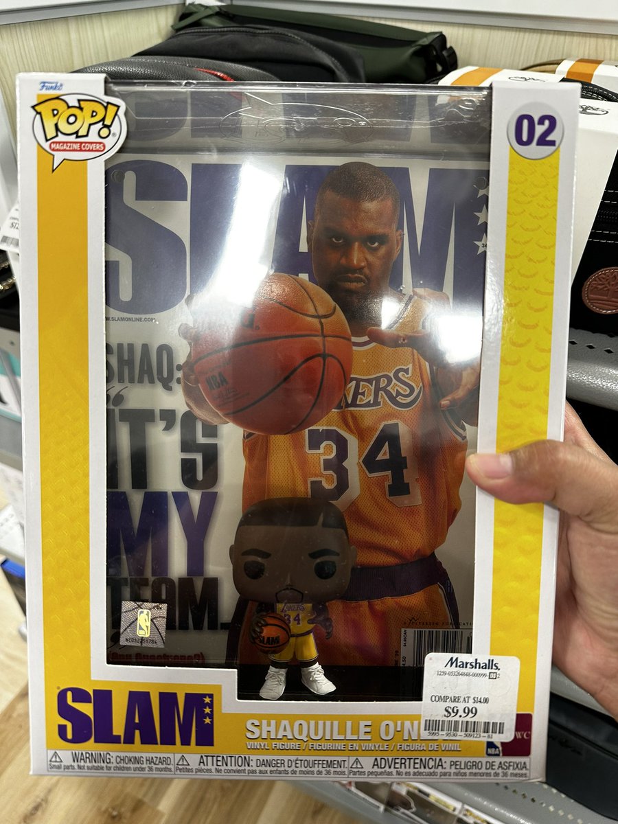 Hey <a href="/TurnerSportsEJ/">Ernie Johnson</a> <a href="/BarkleyonTNT/">Charles Barkley</a> I ran into <a href="/SHAQ/">SHAQ</a> at Marshall’s this morning and he is much shorter than I remember him being when he DJ’d at <a href="/sfoutsidelands/">Outside Lands</a> 🤣