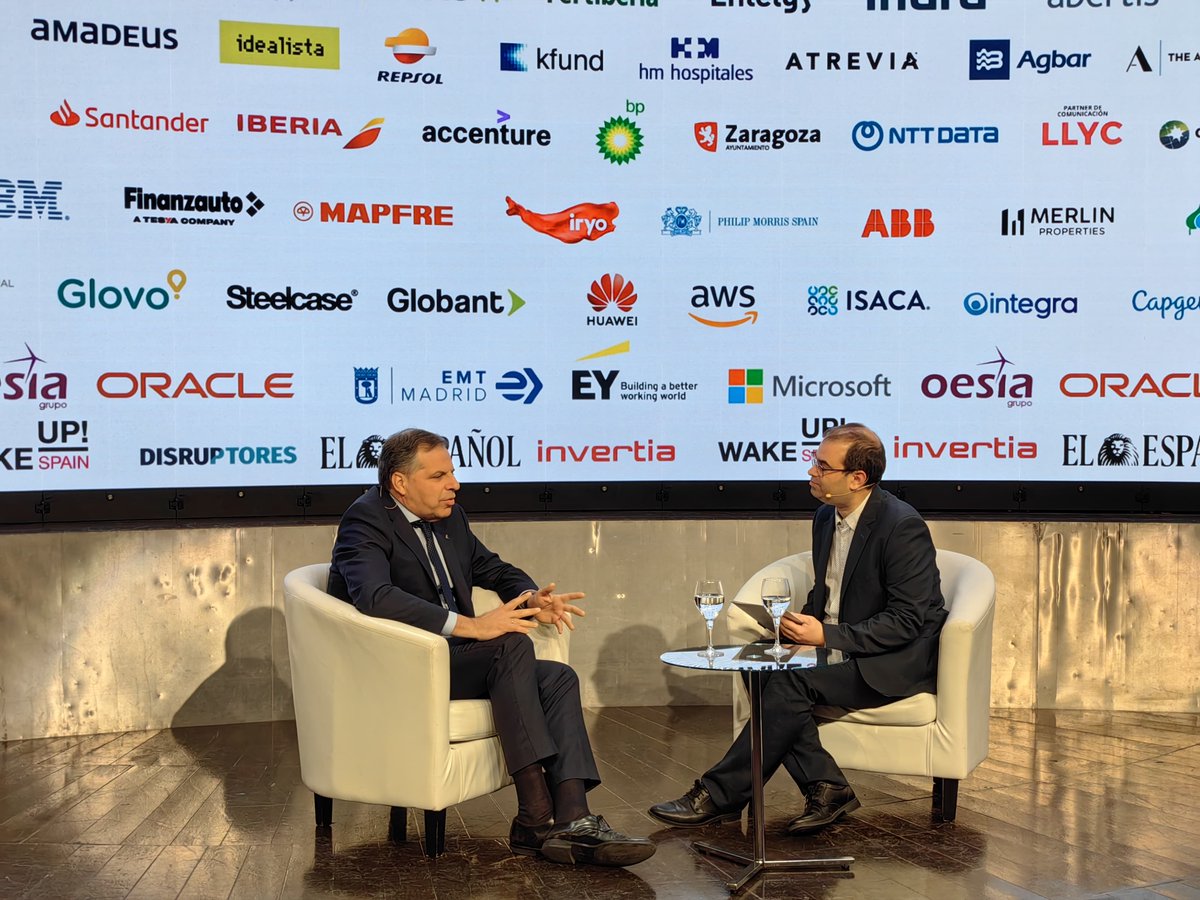 HuaweiSpain's tweet photo. 🙌🏼 Hoy hemos estado presentes en la cuarta jornada de #WakeUpSpain organizada por @elespanolcom , donde Jose María Ramirez-Cárdenas, Director de Asuntos Públicos en Huawei España, ha expuesto su punto de vista sobre el futuro de la #Innovación y la #Digitalización para fomentar el desarrollo de las pymes en España: 

"El papel que adquieren las multinacionales como Huawei es imprescindible para el apoyo de las Pymes en áreas como:  asesoramiento y consultoría, el acceso a recursos y financiación, la colaboración y alianzas y, por supuesto, el hecho de compartir experiencias y conocimiento, pues esto ayuda a las pymes a adquirir las habilidades necesarias para ser resilientes y competitivas en un futuro".