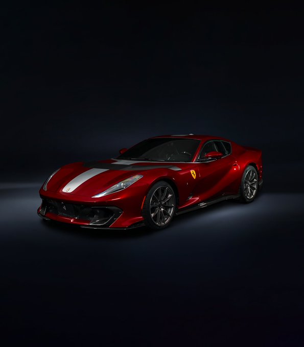 #𝐃𝐑𝐈𝐕𝐄 ด้วยโปรแกรม #FerrariTailorMade คุณสามารถปรับแต่งรถยนต์ให้เป็นเอกลักษณ์ตามสไตล์ของคุณได้ เช่น #Ferrari812Competizione คันนี้ มาพร้อมสีตัวถังแบบเงา Sanusilver ที่โดดเด่นตัดกับเบาะหนัง Poltrona Frau® และภายในตกแต่งด้วยวัสดุ Superfabric® ลายตารางสีแดง