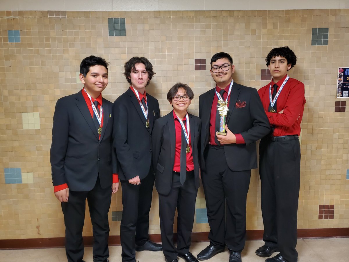 Please congratulate our High-Q Varsity who took 2nd place this past weekend in a showdown of area varsity teams. Ysleta closes the year out as the most winning varsity in the area with an impressive 40 wins and 7 losses. #42 #buzzfirstthinklater #onetribe #oncealways #thedistrict