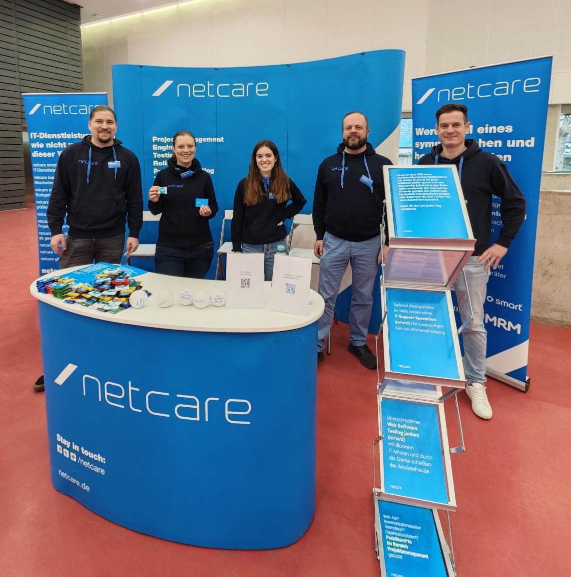netcare's tweet image. Hooray, we attended the LIT CAREER DAY at Reutlingen University and not only handed out millions of netcare goodie bags to all the wonderful IT folks, we also got to meet lots of future colleagues. It was lovely, and: Yes, indeed, we’re hiring. 🤓